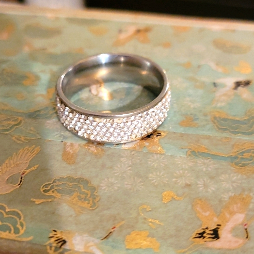 💍 Pave Crystals Ring 💍